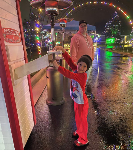 Kid-and-Santa-Shute